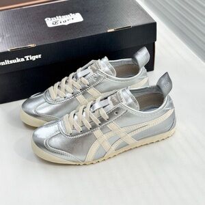 Onitsuka Tiger Women's Casual Sneakers	EU37/US6